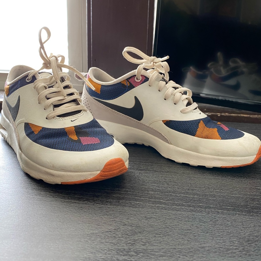 Nike shoes